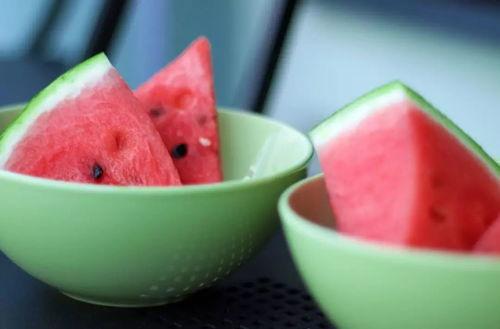 梦见吃很甜的瓜,揭秘甜蜜梦境的深层寓意