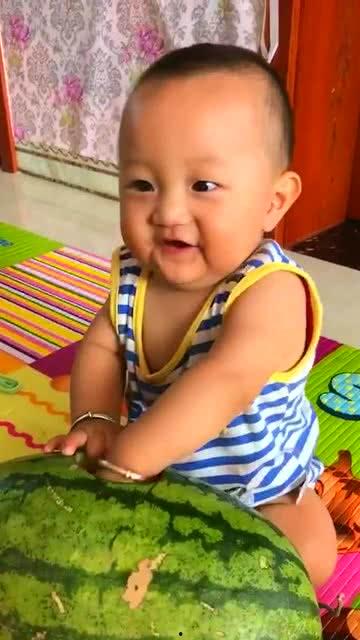 老铁们吃瓜,揭秘娱乐圈那些事儿