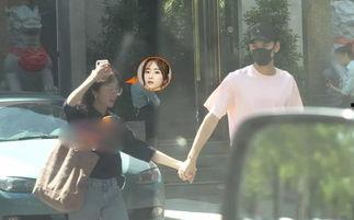 情侣被爆吃瓜,情侣爆吃瓜事件，甜蜜背后有何秘密？